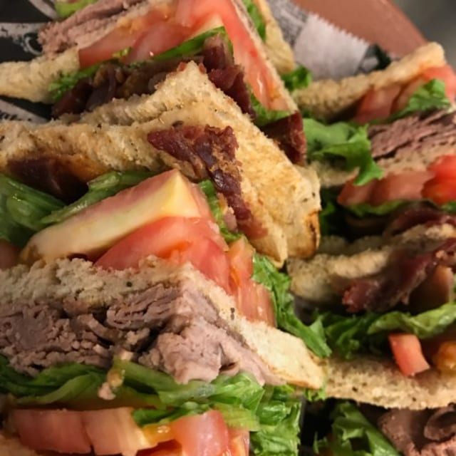 Roast Beef Club.